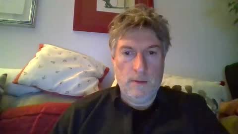 22esserre online show from March 9, 9:03 pm