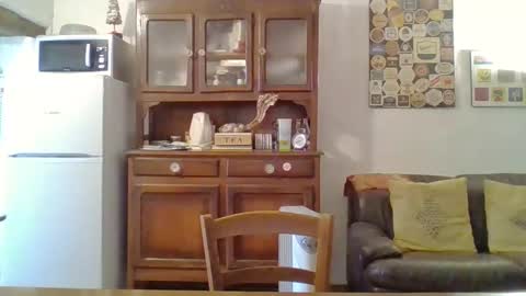 22esserre online show from January 15, 3:29 pm