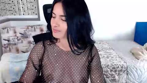 Marie online show from November 18, 9:18 pm