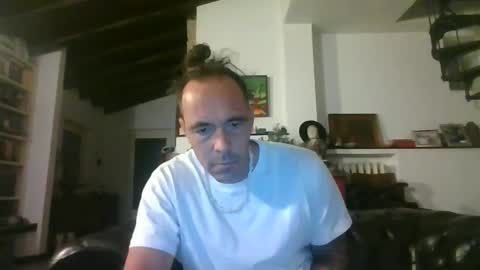 27lv27 online show from April 3, 6:37 pm