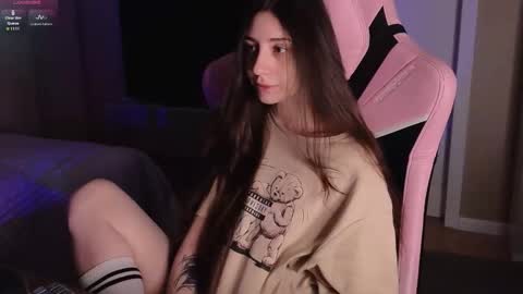 Lina       free control in pvt online show from February 28, 2:43 pm