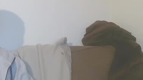 2small4you83 online show from February 11, 4:01 am