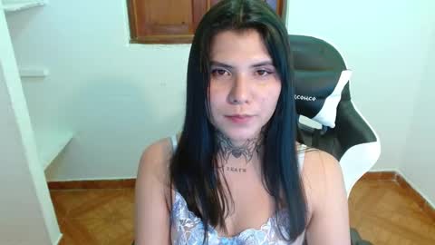 Snapshot of 3rika_gomez chatting on March 12, 10:17 pm erika online show from March 12, 10:17 pm