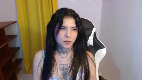 erika online show from November 3, 3:40 am