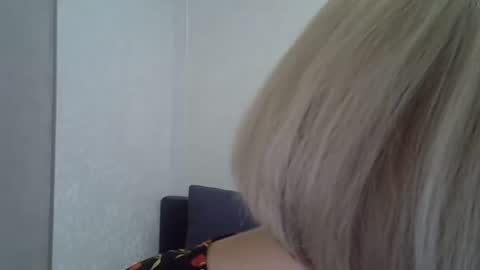 Snapshot of 3susie chatting on October 8, 8:53 am 3susie online show from October 8, 8:53 am