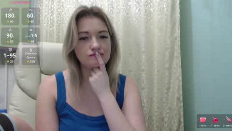 Snapshot of 3sweetcandy3 chatting on January 16, 1:58 am 3sweetcandy3 online show from January 16, 1:58 am
