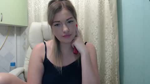 Snapshot of 3sweetcandy3 chatting on September 15, 10:55 pm 3sweetcandy3 online show from September 15, 10:55 pm