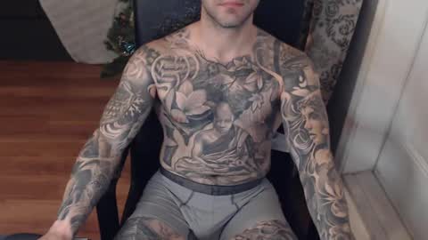 Snapshot of 420randomguy chatting on December 6, 11:19 pm Anomander Rake online show from December 6, 11:19 pm