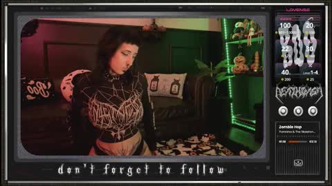 Snapshot of 666deathgasm chatting on September 30, 6:40 pm Juune online show from September 30, 6:40 pm