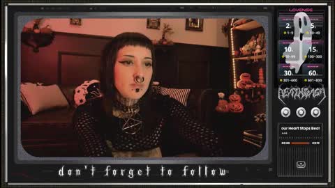 Snapshot of 666deathgasm chatting on October 18, 6:23 pm Juune online show from October 18, 6:23 pm
