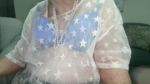 Missy online show from November 1, 1:10 pm