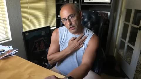 daddy vegas  for single women and couples here online show from September 17, 12:14 am