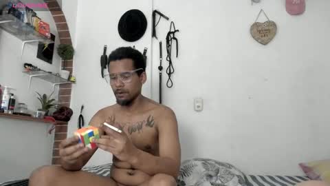 69blackwhite online show from March 13, 8:06 am