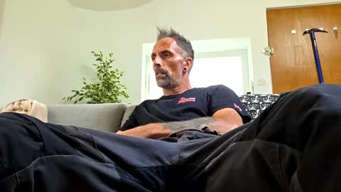 Num online show from October 21, 2:21 pm