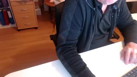 69pifpaf online show from December 2, 7:23 pm