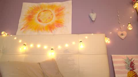 lil J online show from October 15, 8:15 am