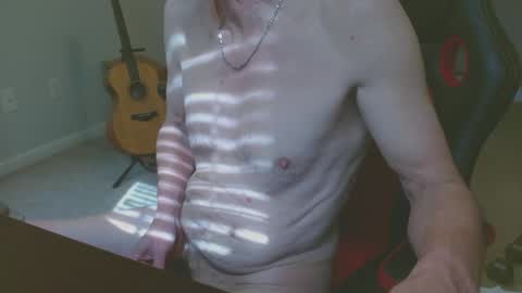 6stringer62 online show from March 1, 7:04 pm