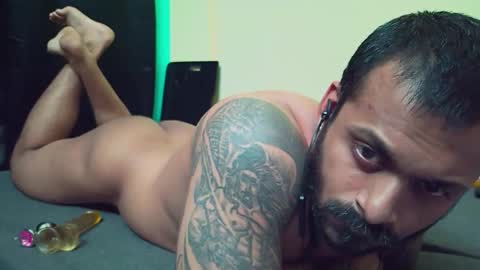 Snapshot of 7inchairyuncutindianhunk chatting on September 25, 9:33 pm Ayush online show from September 25, 9:33 pm