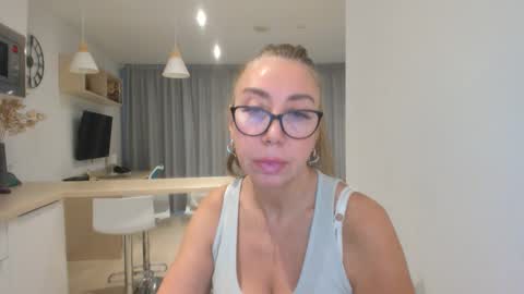 8ciara online show from November 25, 7:51 am