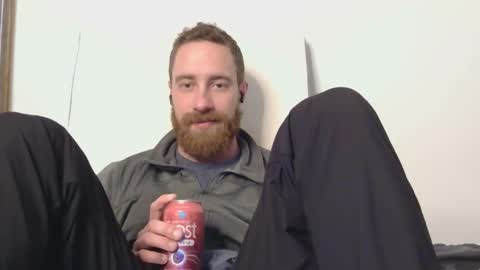 8InchesAndSomeHoles online show from February 17, 7:02 pm