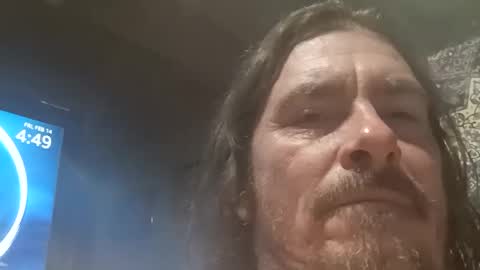 8intenn online show from February 14, 10:47 pm