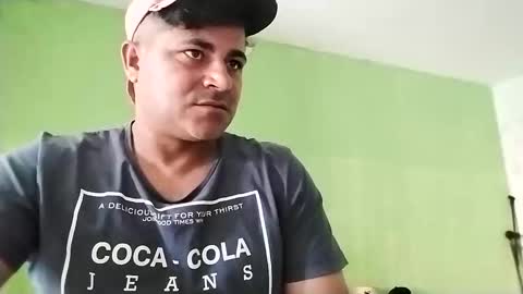 Snapshot of 9vinhocamshow chatting on February 26, 5:42 pm 9vinhocamshow online show from February 26, 5:42 pm