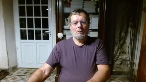 _123_voyeur_ online show from October 10, 5:52 pm