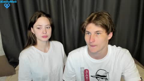 Snapshot of _52_ chatting on December 23, 4:01 am EMILY AND MARCUS online show from December 23, 4:01 am