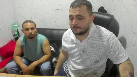     ----       online show from April 25, 11:02 pm