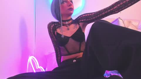 adhara online show from December 17, 4:00 pm