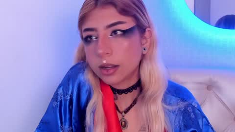 adhara online show from January 8, 2:03 pm