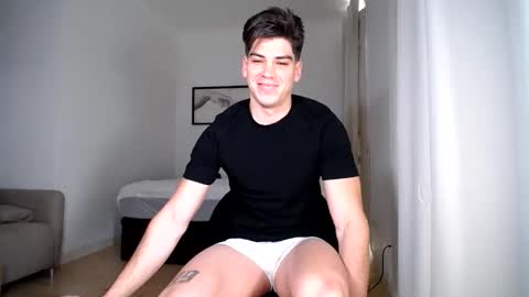 _aesthetic online show from April 10, 1:27 pm