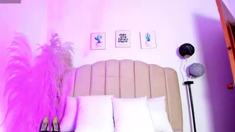 _aithanaa_ online show from March 10, 8:57 pm