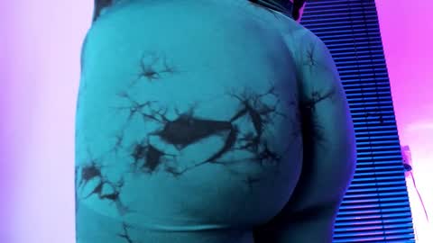 _aithanaa_ online show from January 9, 8:47 pm