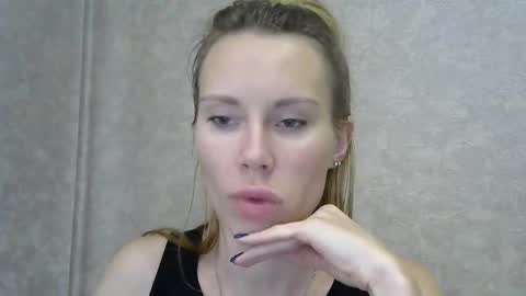 _alex1819 online show from November 14, 11:23 am