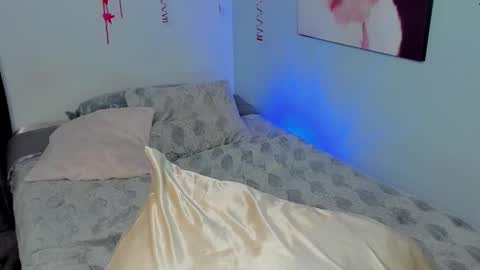 Alice online show from February 15, 5:28 pm