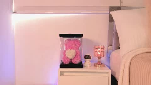 Karo online show from November 26, 9:00 pm