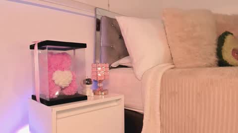 Karo online show from December 3, 9:59 pm