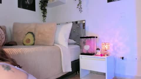 Snapshot of _alissonrose chatting on September 9, 9:37 pm Karo online show from September 9, 9:37 pm