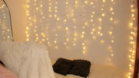 _allisongomez online show from January 13, 1:02 am