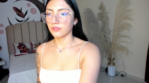 Allondra  online show from January 5, 1:24 am