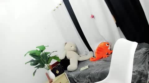 Thea online show from October 29, 8:49 am