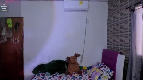 AMELIA  online show from March 4, 2:36 pm