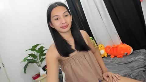 angela online show from November 20, 8:02 am