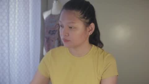 annie . online show from April 10, 4:51 am