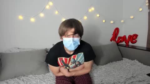 Anna online show from March 12, 8:01 pm