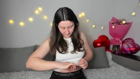 Anna online show from April 9, 7:41 pm