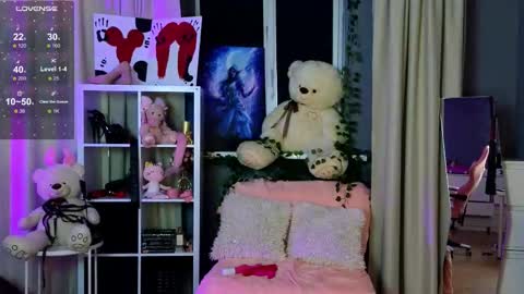 Anna Nolan online show from February 19, 6:45 am