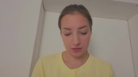 Snapshot of _annieone chatting on October 3, 9:45 pm Anna online show from October 3, 9:45 pm