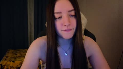 Snapshot of _annieone chatting on December 11, 12:55 pm Anna online show from December 11, 12:55 pm